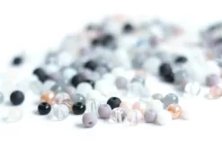 20 g de perles rondes en verre 4 mm - Tons noir & blanc