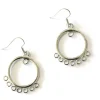 1 paire de boucles d'oreilles à anneaux intercalaires - argenté