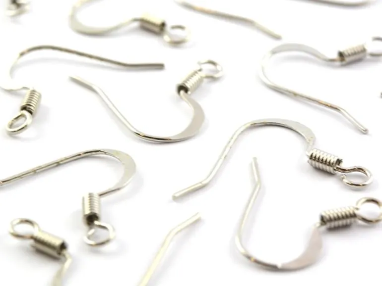 10 paires de boucles d'oreilles - crochets plats - couleur argenté