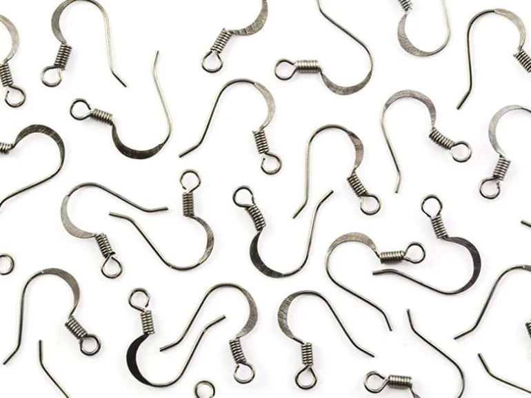 10 paires de boucles d'oreilles - crochets plats - couleur noir métallisé