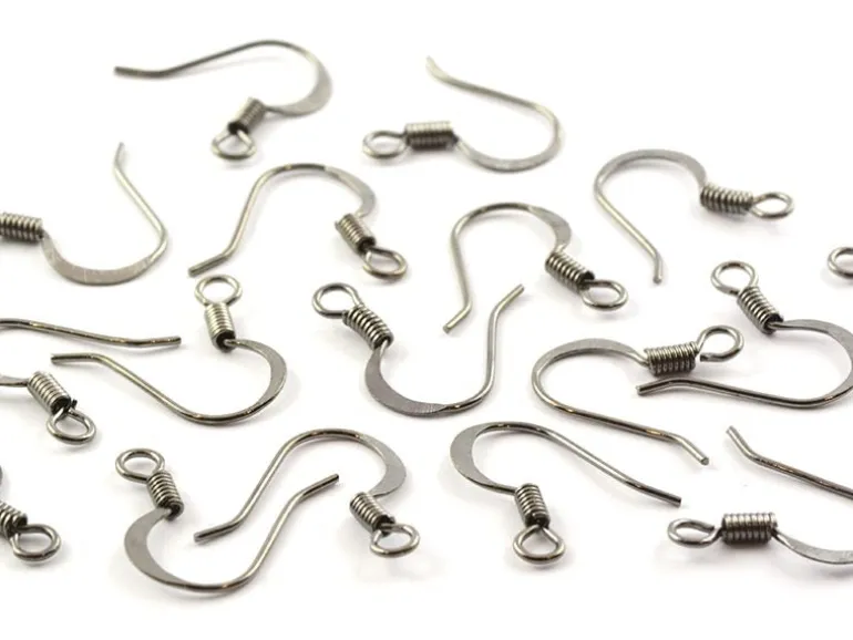 10 paires de boucles d'oreilles - crochets plats - couleur noir métallisé