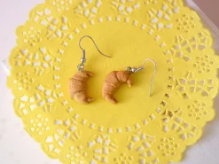 10 paires de boucles d'oreilles - couleur argent clair
