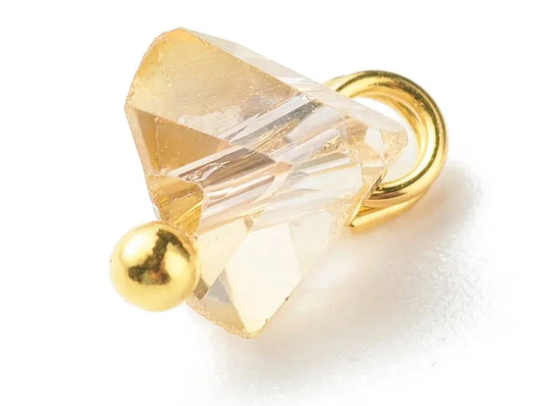 10 pendentifs en verre irisé - forme triangulaire - tons crèmes - 8 x 6 mm