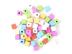 50 perles cubes en bois vernis - 14 mm