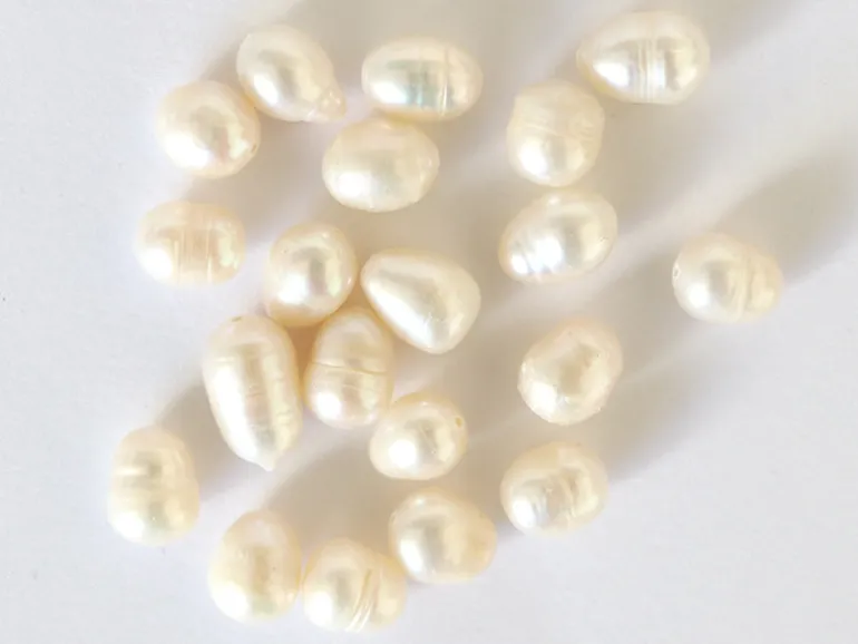 20 perles de culture - forme grain de riz - 7/8 mm