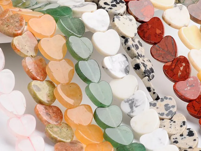 10 perles en forme de cœur - mix matières nature et synthétique - 6 mm