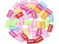 50 perles en plastique - mots flashy multicolore
