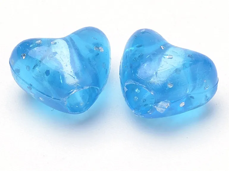 50 perles en plastique- cœurs pailletés - multicolore