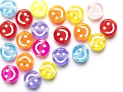 20 perles en plastique rondes symbole sourire -multicolore - 10 mm