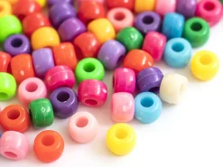 100 perles en plastiques basiques pour enfants - couleurs vives - 9x6 mm