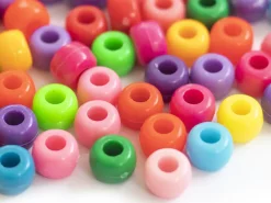 100 perles en plastiques basiques pour enfants - couleurs vives - 9x6 mm