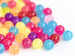 100 perles en plastiques rondes - transclucides multicolores - 8 mm