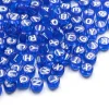 200 perles rondes en plastique - lettres alphabet - bleu roi transparent - 7 mm