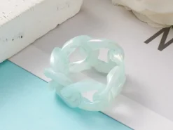 Bague chaîne en acrylique transparente - Turquoise pâle