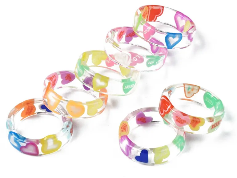Bague en résine transparente - Coeur multicolore