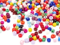 Boite de 24 couleurs de perles de rocailles rondes - 8/0 soit environ 3 mm de diam.