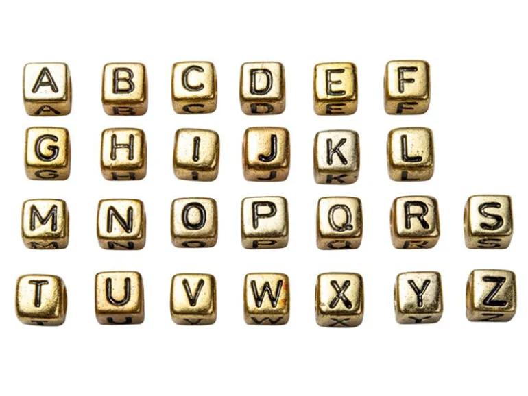 Boite de 934 perles lettres alphabet carrées - dorées