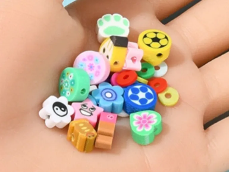 Boite de 15 styles de perles en pâte polymère - Multicolore