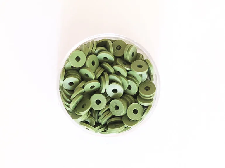 Boite de perles rondelles heishi 6 mm - vert olive