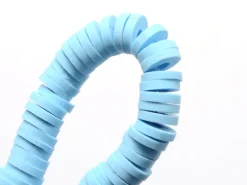 Boite de perles rondelles heishi 6 mm - bleu clair