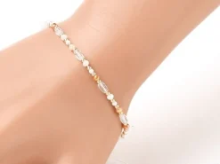 Bracelet fin en perles de verre - rose - taille ajustable