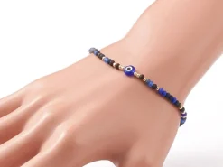 Bracelet perles œil bleu - porte bonheur - taille ajustable
