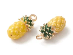Breloque ananas émaillée en laiton doré à l’or fin
