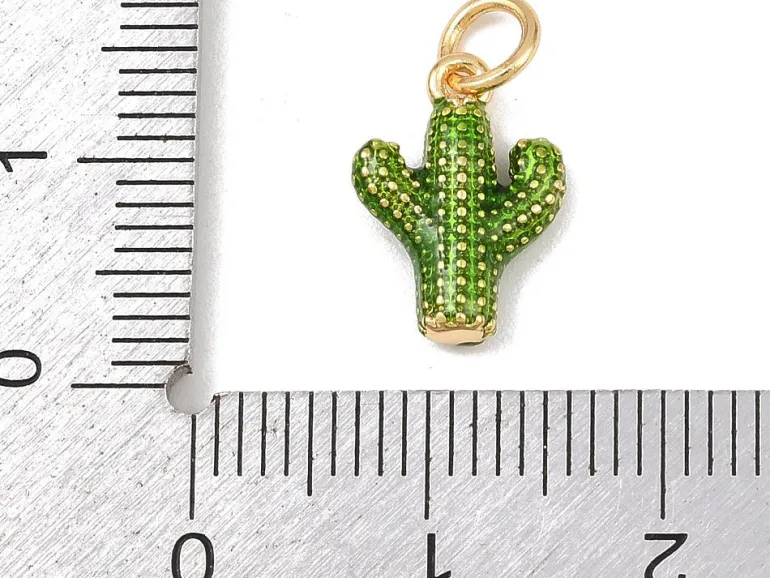 Breloque cactus vert - laiton doré à l’or fin