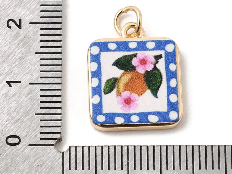 Breloque carrée citron fleuri imprimée - laiton doré