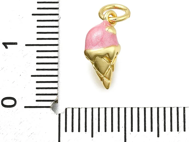 Breloque glace émaillée en laiton doré à l’or fin