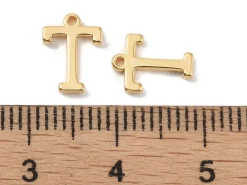 Breloque lettre T en laiton plaqué or 18 K