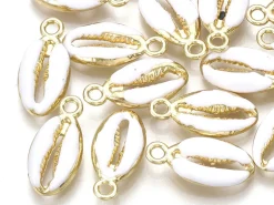 Breloque émaillée et dorée - Coquillage cauri blanc - 17 x 8,5 mm