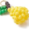 Breloque poire en perles de verre