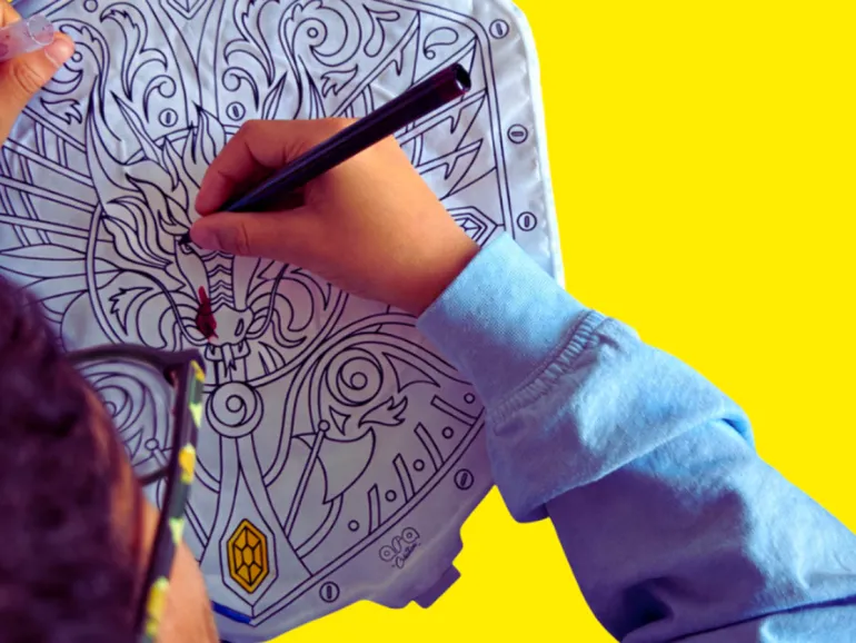 Coloriages gonflables - Epée avec led et bouclier - Ara Créative