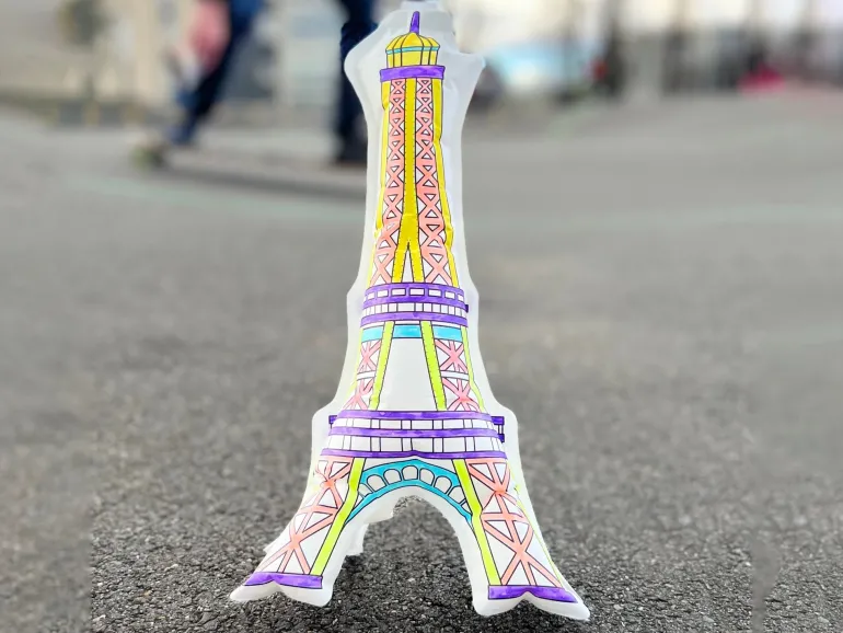 Coloriages gonflables - Tour Eiffel- Ara Créative