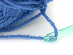 Crochet fluo 6,5 mm - Plastique