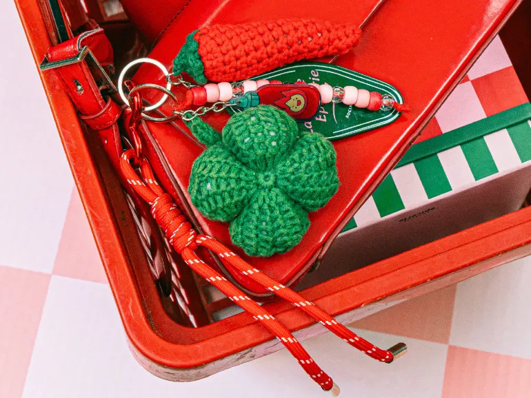 Kit crochet pour débutant - bag charms- lucky pepper
