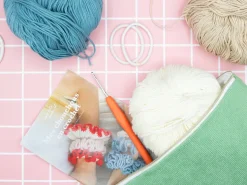 Kit DIY MERCERIE - Mes chouchous en crochet - Jean