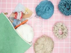 Kit DIY MERCERIE - Mes chouchous en crochet - Jean