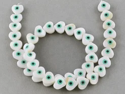 Lot de 5 perles cœur avec œil - Coquillage nacré - 10 mm