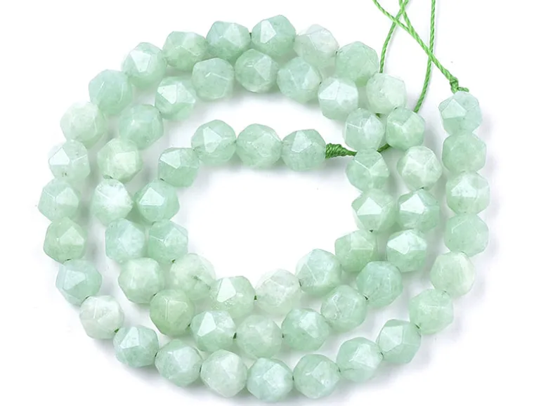 Lot de 10 perles naturelles géométriques à facettes - 6 mm - Jade de Birmanie