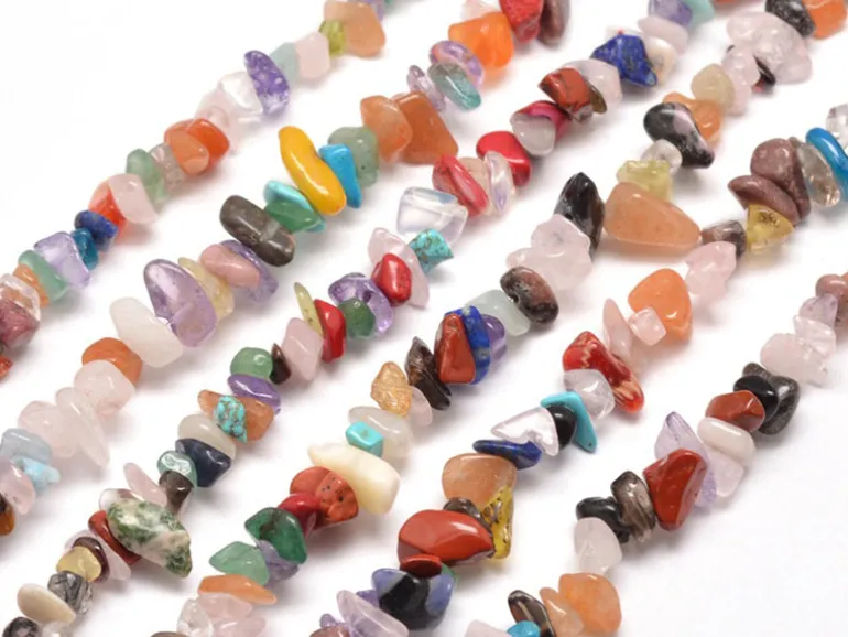 Lot de 30 perles naturelles et synthétiques