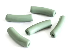 Lot de 5 perles tubes opaques en résine 6 mm - Vert sauge