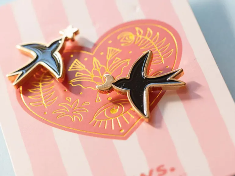 Lot de 2 Pin's Hirondelles Swallows - ATWS