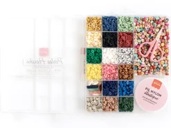 Maxi boite - 16 couleurs de perles heishi NATURE et accessoires + perles lettres, ciseaux et fil élastique