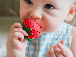Mini jouet de dentition Sweetie La fraise - Oli & Carol