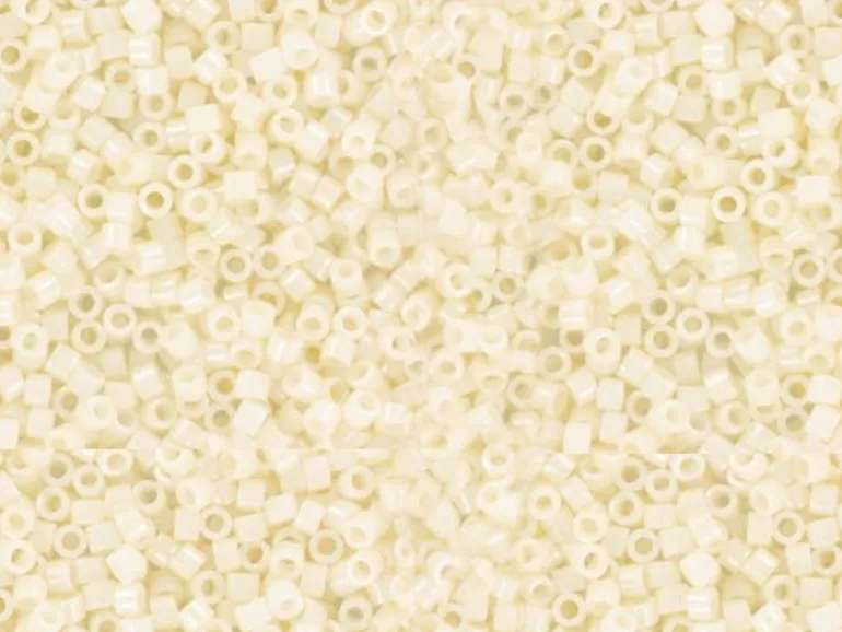 Miyuki Delicas 11/0 - Ceylon cream 203