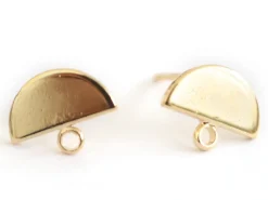 Paire de puces d'oreilles avec plateau demi-cercle - dorée à l'or fin 18K
