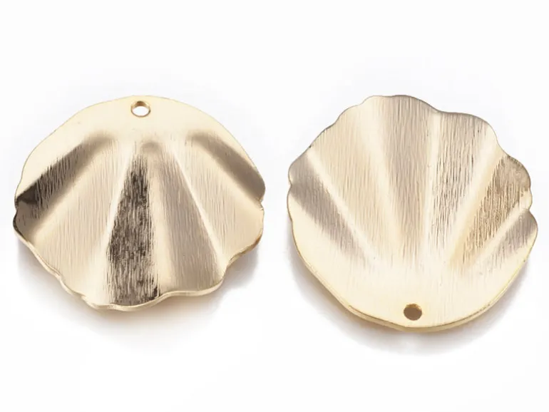 Pendentif coquillage 30 mm - doré à l'or fin