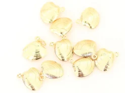 Pendentif coquillage palourde - plaqué à l'or fin 18K